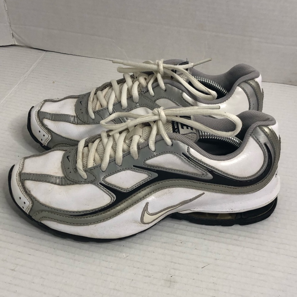 Nike Sneakers Womens 7.5 REAX Run 5 408154-101 White Silver Running Shoes